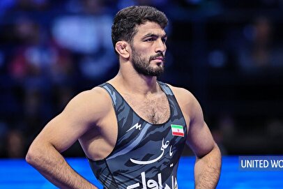 لحظه هجوم جیمی جامپ به سمت حسن یزدانی+ فیلم