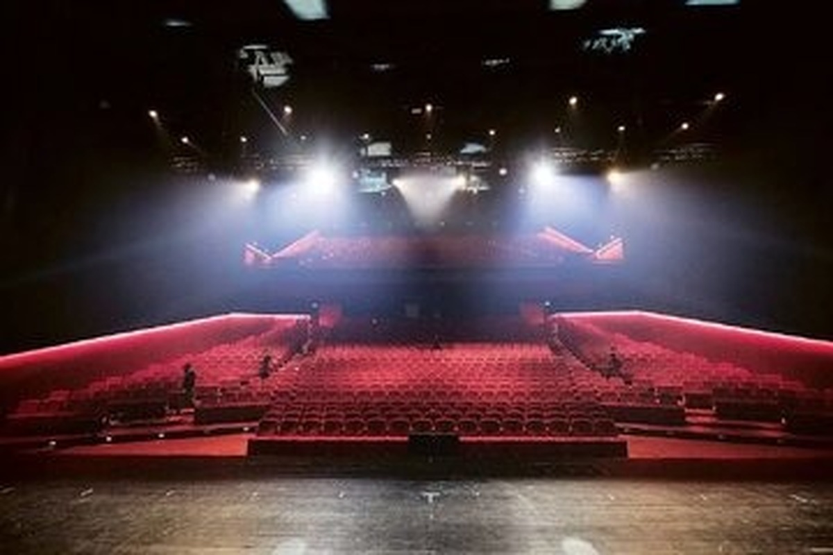 ناگفته‌های بازگشت ناموفق ستارگان لس‌آنجلسی به ایران / بازگشت مارتیک و معین به کجا رسید؟