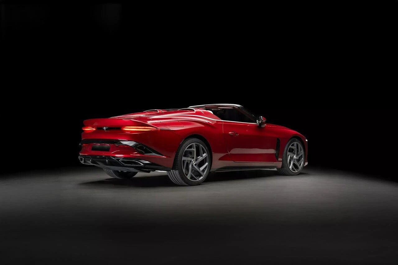 ضرر ۱۴۳ میلیارد تومانی پس از خرید یک خودروی لوکس! / افت نجومی قیمت بنتلی باکالار ضرر ۱۴۳ میلیارد تومانی پس از خرید یک خودروی لوکس! / افت نجومی قیمت بنتلی باکالار