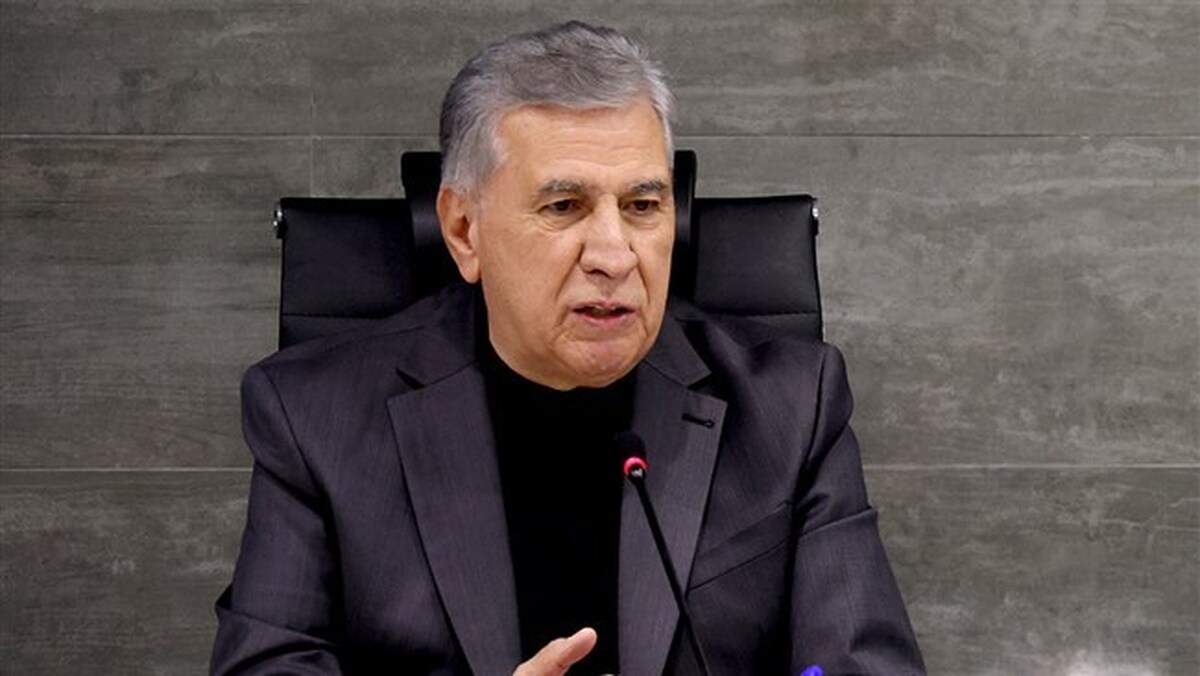 کاهش ۴۰ درصدی مصرف بنزین در روز اول اجرای طرح سه نرخی بنزین/ وضعیت ذخایر کالا‌های اساسی کشور مناسب است