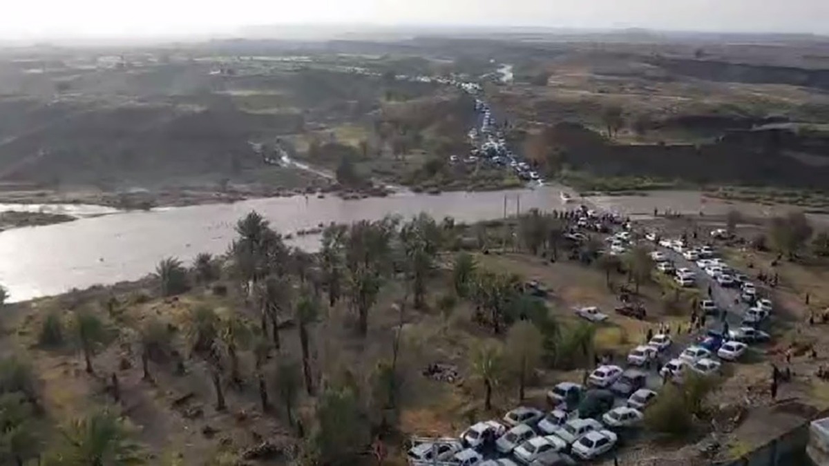 طغیان رودخانه شهر زیارتعلی در هرمزگان+ فیلم