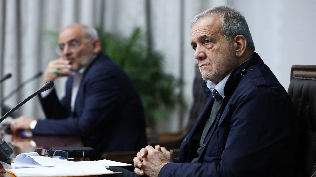 اظهار نظر عجیب پزشکیان درباره قیمت بنزین + فیلم