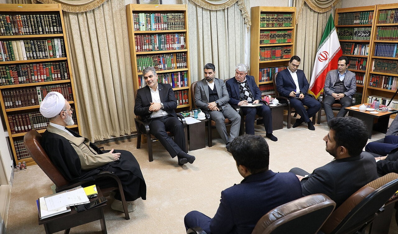 بانک قرض الحسنه مهر ایران در حال تولید یک الگوی عملی از بانکداری مردمی ، فریادرسی اجتماعی و خدمت رسانی واقعی است