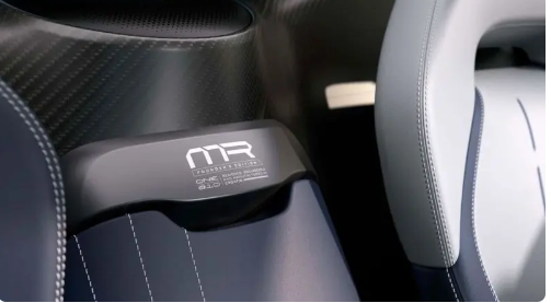 نِوِرا R ریماک، فراتر از خودرو / مالکیت همراه با قدرت تصمیمسازی نِوِرا R ریماک، فراتر از خودرو / مالکیت همراه با قدرت تصمیمسازی