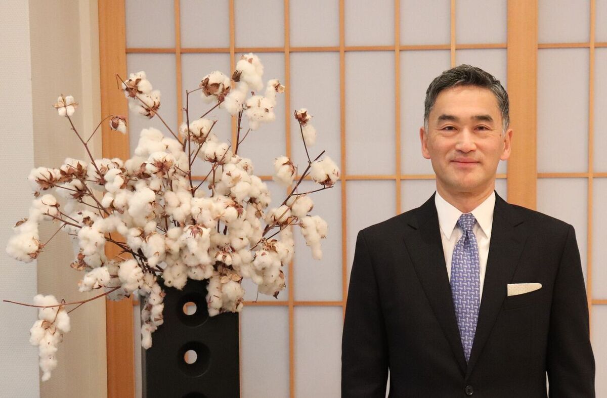 حافظ‌خوانی سفیر ژاپن به مناسبت یلدا +فیلم