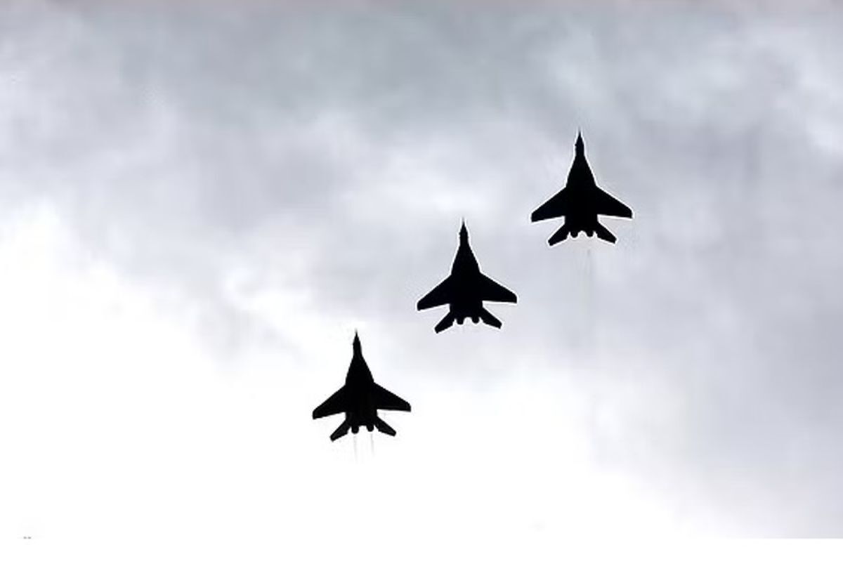 هویت جنگنده‌های سرگردان شب گذشته در مرز ایران مشخص شد