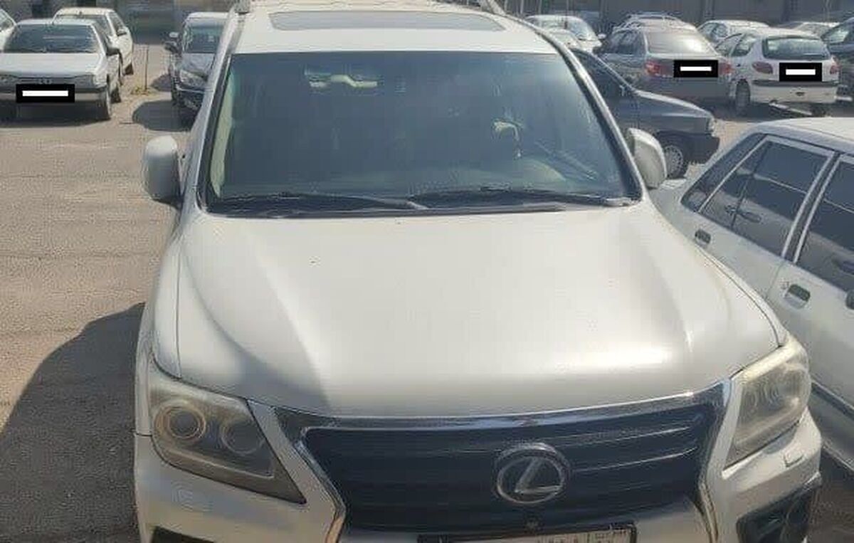 لکسوس ۲۵۰ میلیاردی توقیف شد