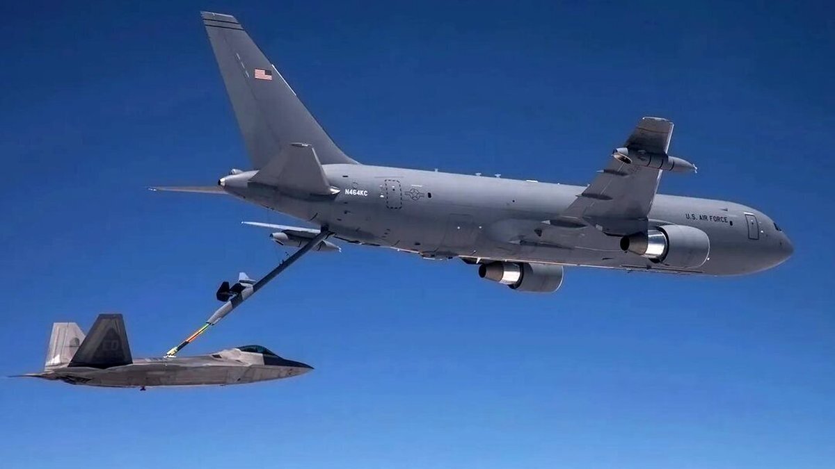 جزئیات فرود مشکوک هواپیمای نظامی آمریکا در تل‌آویو