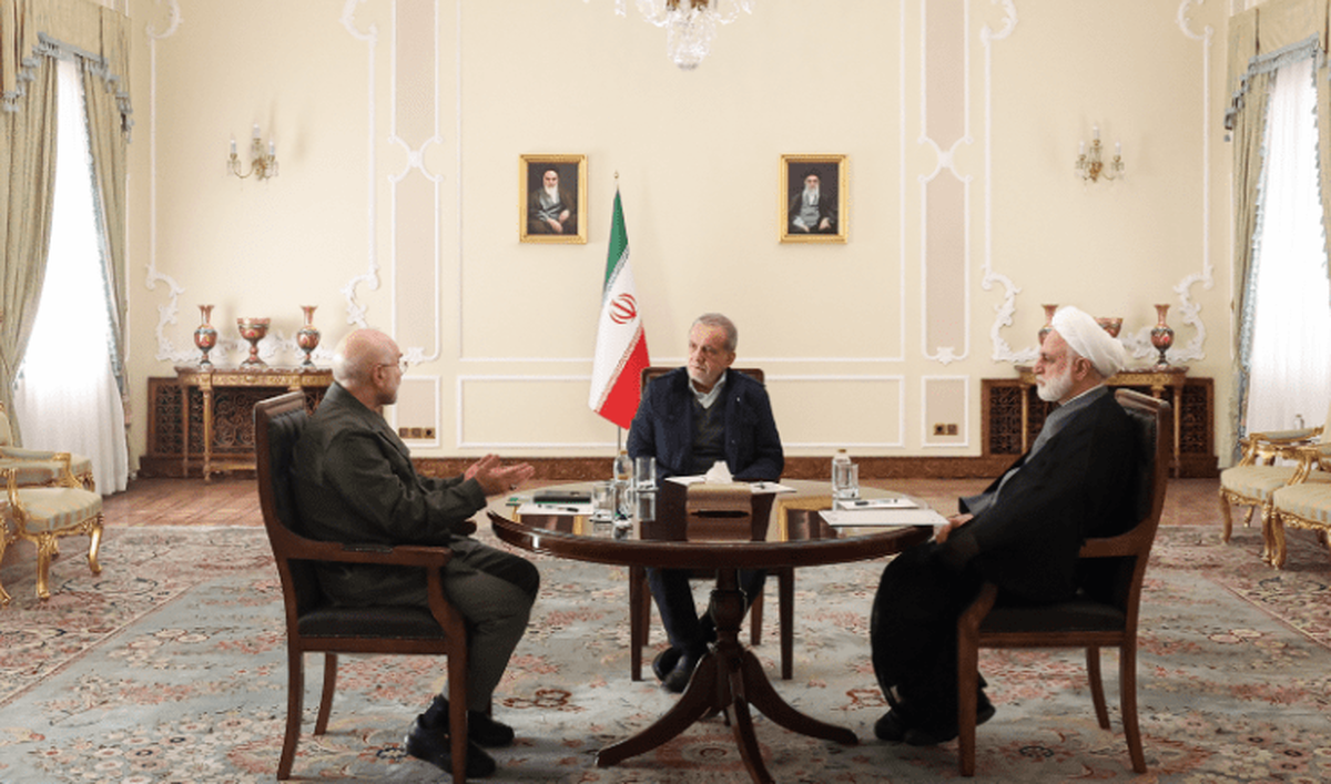 ثبت یک تصویر متفاوت در نشست سران قوا + عکس