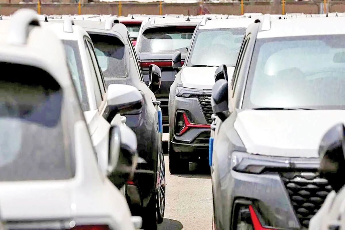 شماره‌گذاری خودرو‌های مناطق آزاد متوقف شد/ علت چیست؟