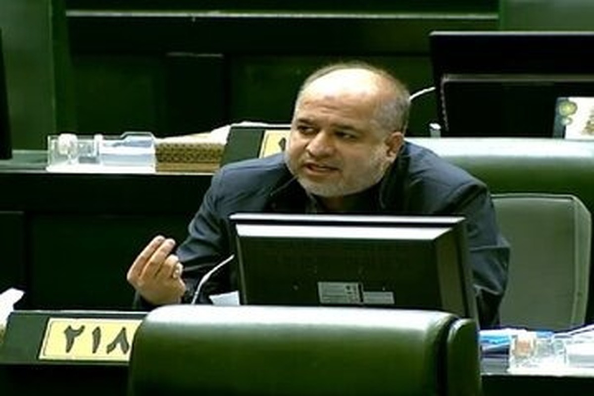 تشریح جزئیات روند تصویب آتش‌بس از قول یک نماینده / آتش بس پس از تأیید رهبر انقلاب اعلام شد