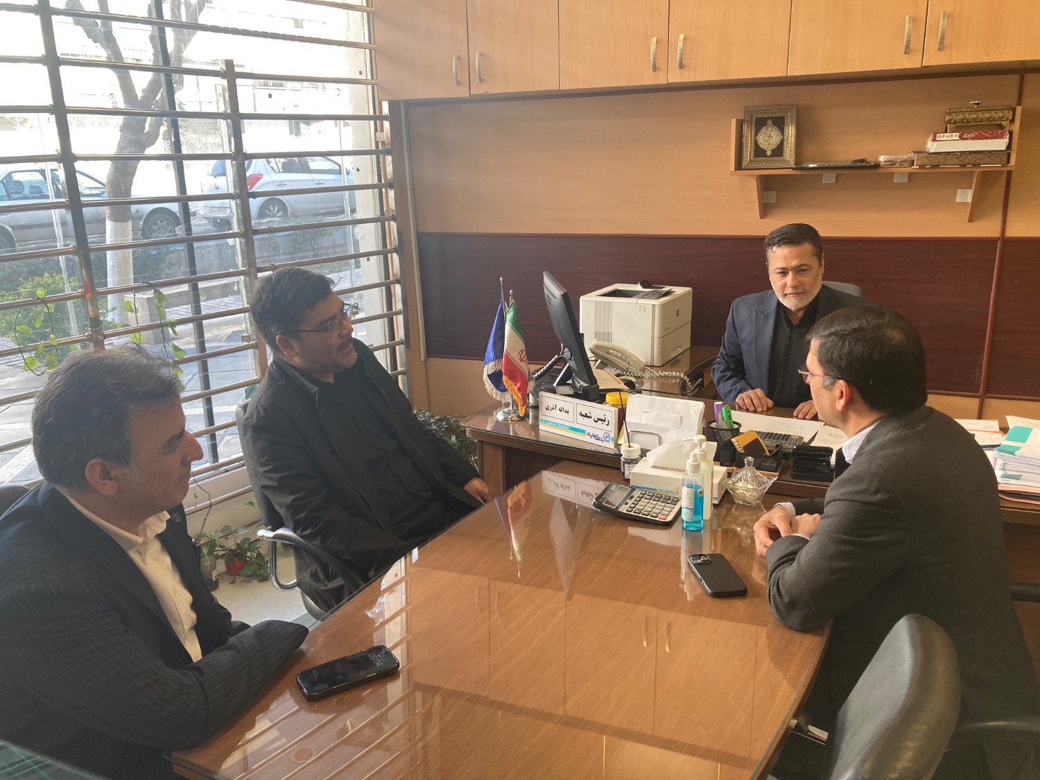 بازدید مدیرعامل و اعضای هیأت مدیره بانک تجارت از روند خدمترسانی به مشتریان بازدید مدیرعامل و اعضای هیأت مدیره بانک تجارت از روند خدمترسانی به مشتریان