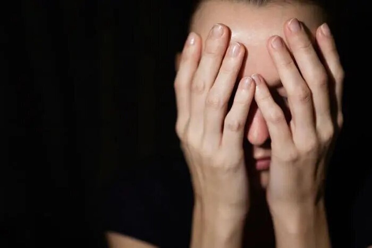 بلایی که استرس سر صدای شما می‌آورد/ این هشدار‌ها را جدی بگیرید
