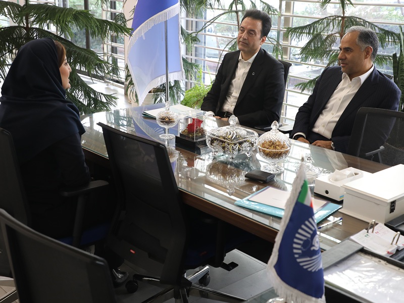 بازدید مدیرعامل بانک تجارت از شعب تهران در اولین روزهای کاری سال ۱۴۰۵ بازدید مدیرعامل بانک تجارت از شعب تهران در اولین روزهای کاری سال ۱۴۰۵