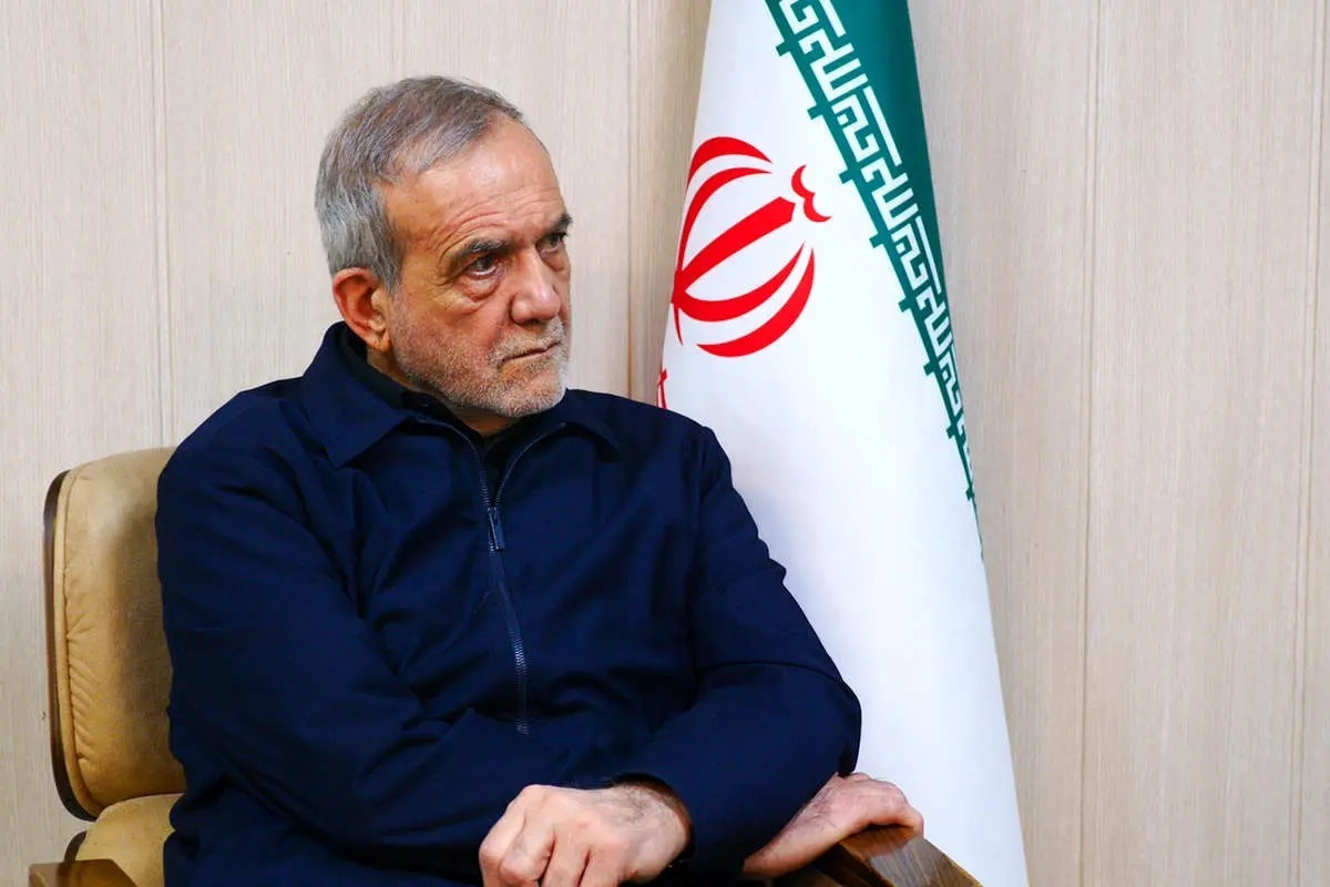 پزشکیان: حفظ آرامش بازار کمتر از مجاهدت در جبهه‌های نبرد نیست
