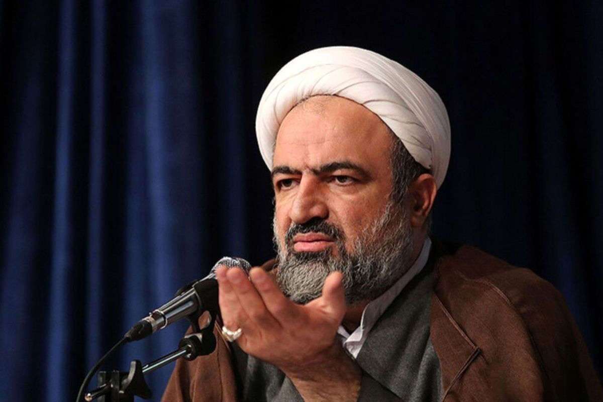 حمله شدید رسایی به شورای شهر تهران / باید نام و نشان علی دایی را حذف کنید!