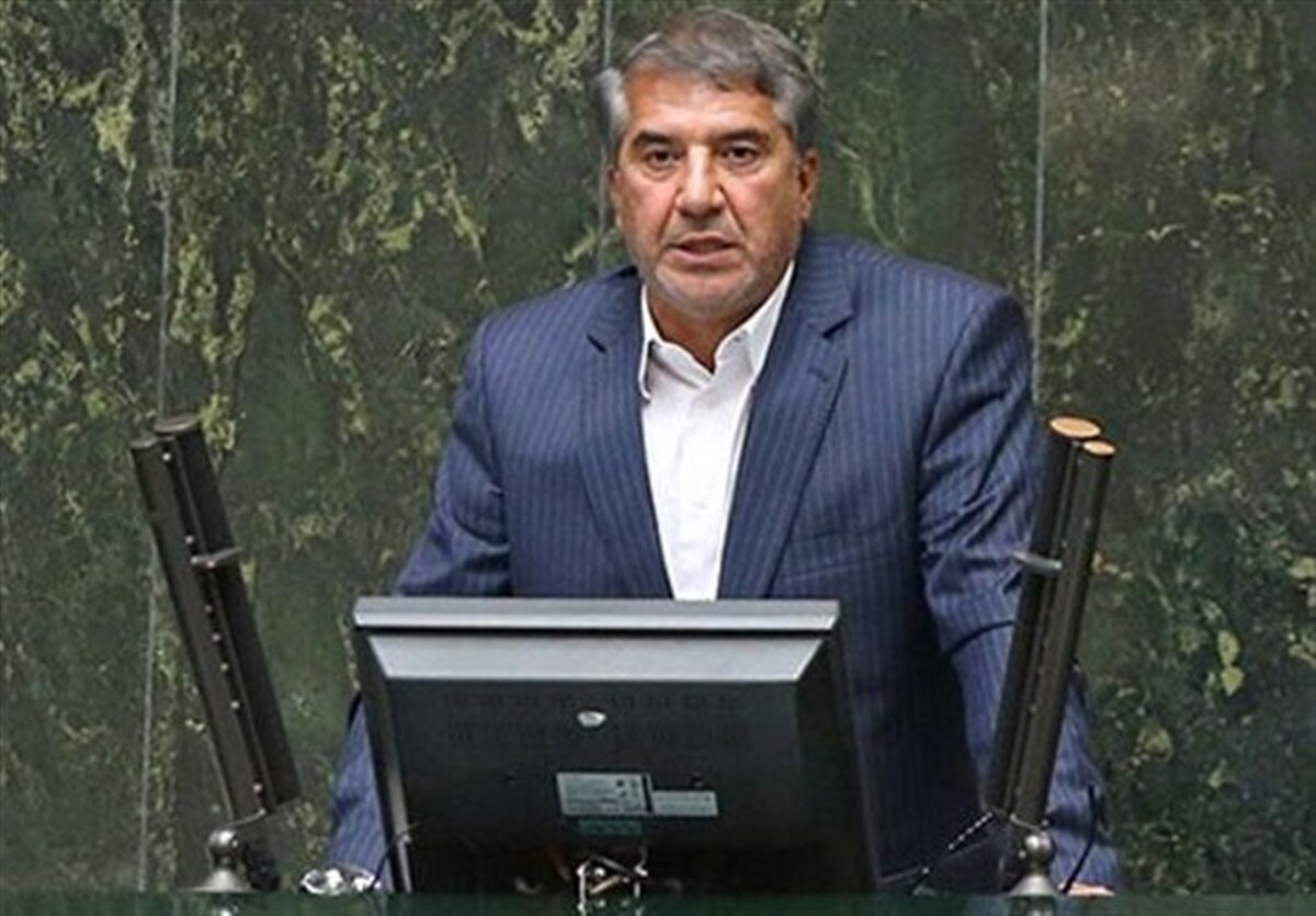 علت تغییر مدیریت اخیر در یکی از بانک‌های مهم کشور / سیاست‌گذاری‌ها متناسب با واقعیت‌های شرایط جنگی باشد