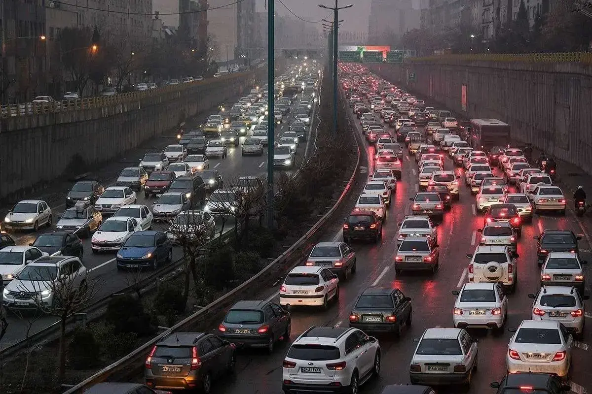 معضل مصرف بنزین در خودروهای داخلی / مشکل واقعا دنا و کوییک است؟