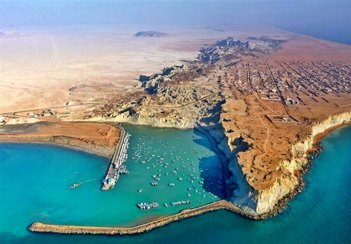 سیریک در صدر خبرها | تصاویر جدید از حمله آمریکا به لنج باری + فیلم