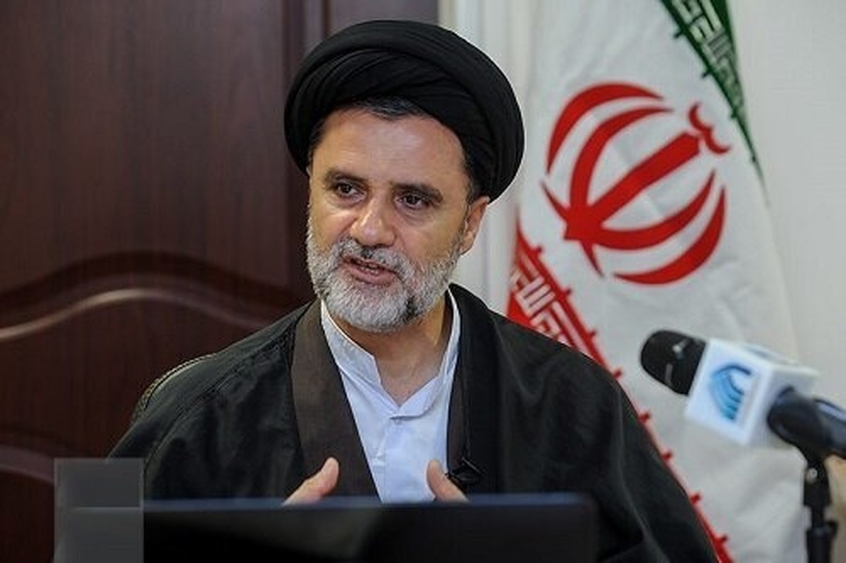 محمود نبویان در شبکه خبر چه گفت؟/ جزئیات مکاتبات رهبری درباره مذاکرات و پول‌های بلوکه ایران