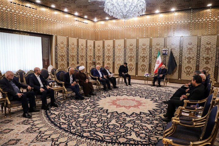 دیدار عضو ارشد جنبش امل لبنان با قالیباف+ عکس دیدار عضو ارشد جنبش امل لبنان با قالیباف+ عکس