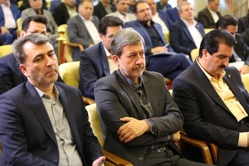 بانک رفاه کارگران برای حمایت از واحدهای تولیدی اصفهان محدودیتی در تامین مالی ندارد