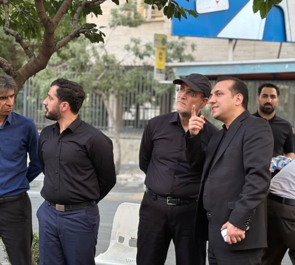 بازدید دکتر جمالی از روند خدمترسانی موکب مؤسسه اعتباری ملل بازدید دکتر جمالی از روند خدمترسانی موکب مؤسسه اعتباری ملل
