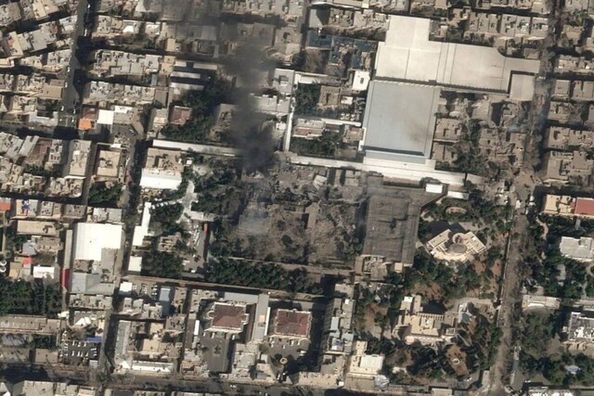 انتشار تصاویر جدید از حمله آمریکا به حسینیه امام در بیت رهبری + فیلم