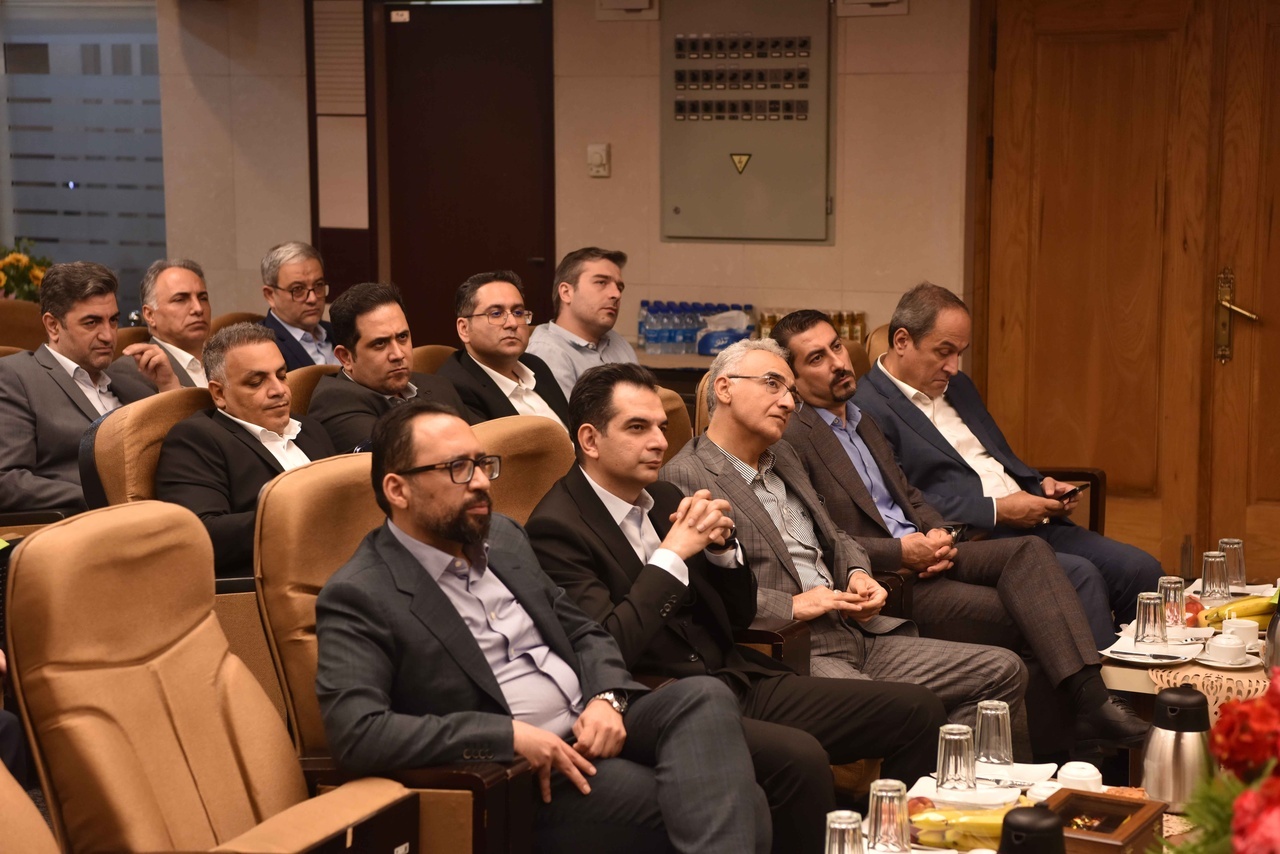 ارائه راهکارهای بانکی و پرداخت الکترونیک برای توسعه تجارت اجتماعی