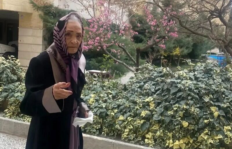 آذر عظیما که بود؟ / بانوی پیشکسوت آواز ایران را بیشتر بشناسید