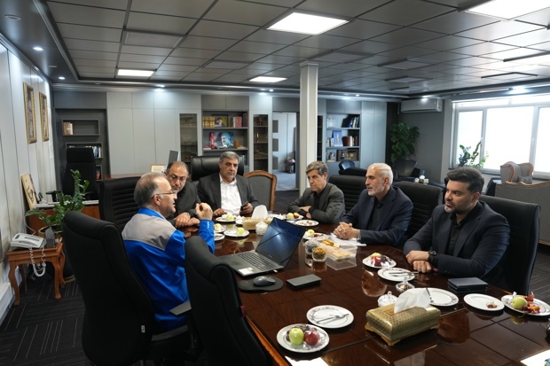 بازدید میدانی مجلس از ایران‌خودرو؛ بررسی چالش‌های تولید