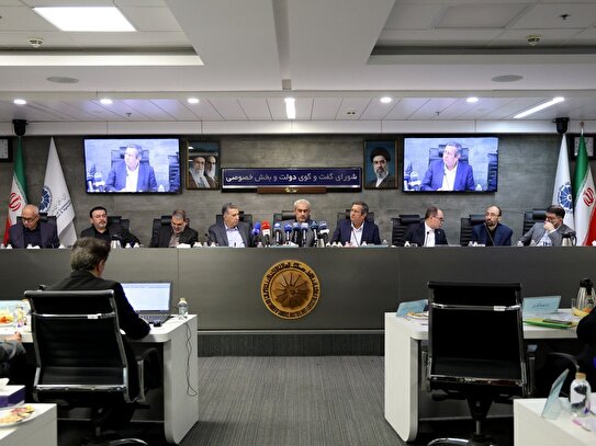 مدنی‌زاده: روش فعلی قیمت‌گذاری دارو پاسخگو نیست | همتی: محدودیت بانکی صادرکنندگان عراق رفع می‌شود