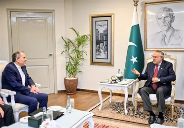 Iran, Pakistan Weigh Plans for Closer Ties