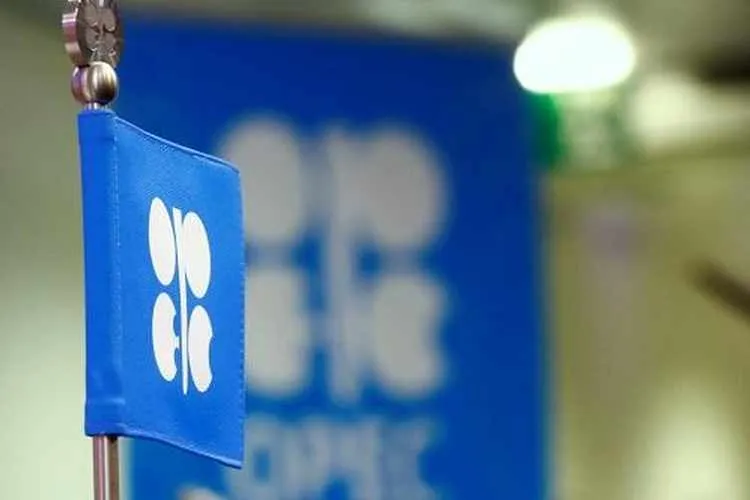 Zanganeh: OPEC Compliance With Output Pact Increasing