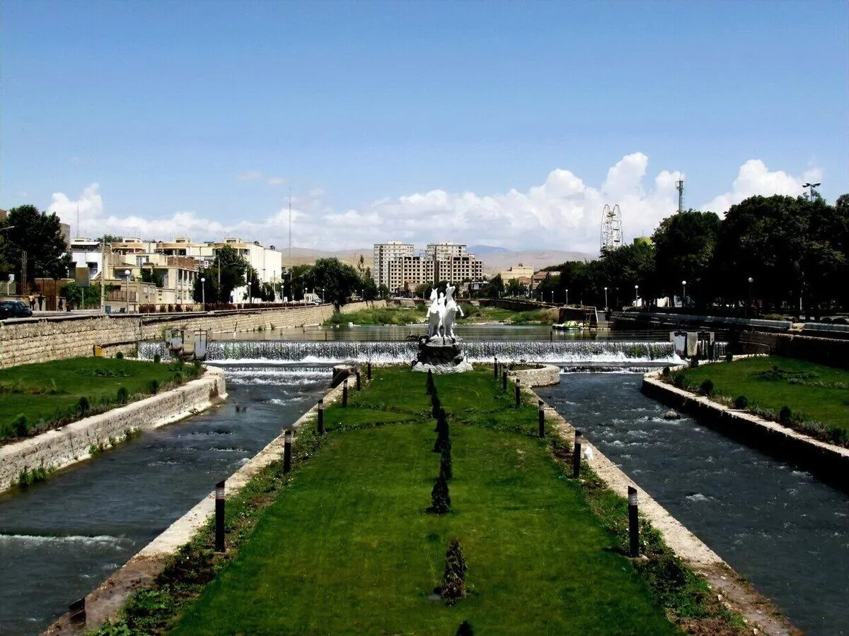ماجرای نخستین مدرسه دخترانه جهان در ایران!