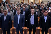ادای احترام رئیس‌جمهور به ۱۲ نام‌آور پزشکی ایران