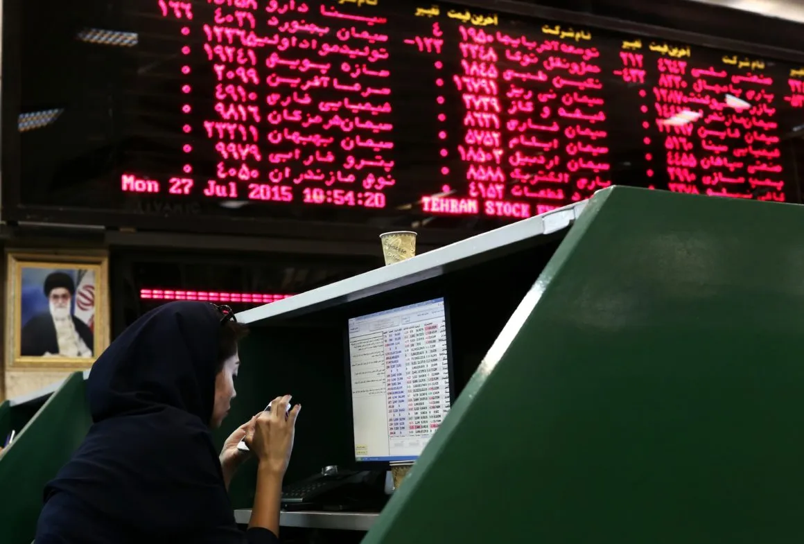 All TSE Indices Down on Sunday Trading