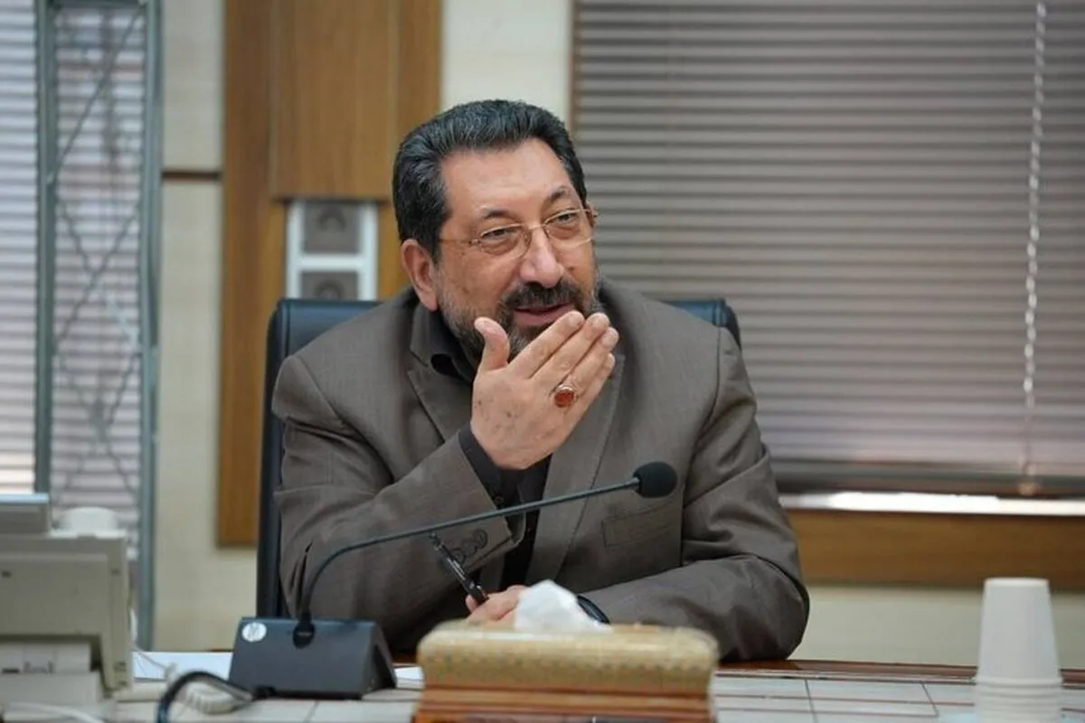 وزیر صمت: دولتمردان باید مسیر رهبر شهید را ادامه دهند