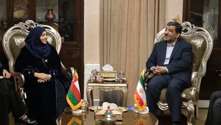 Iran, Oman explore ways to expand tourism ties
