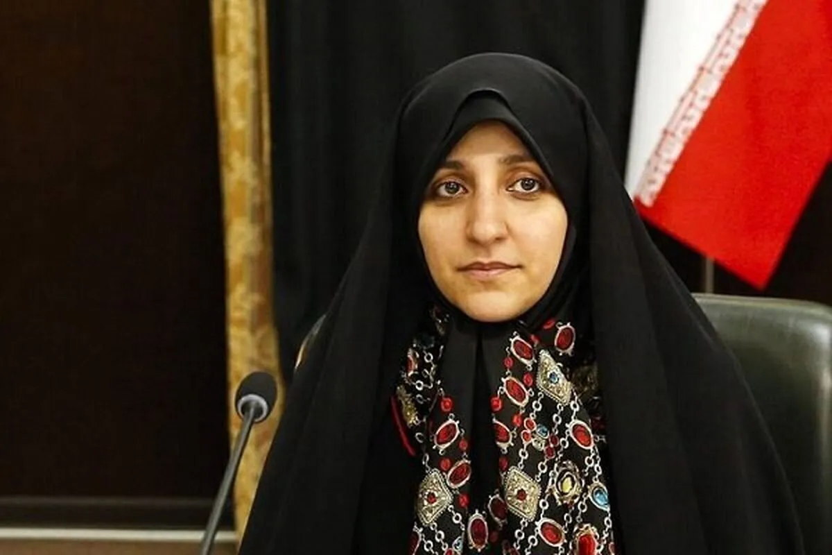 زنان و دختران بخوانند / درخواست مهم معاون پزشکیان برای دختران دانش‌آموز و دانشجو