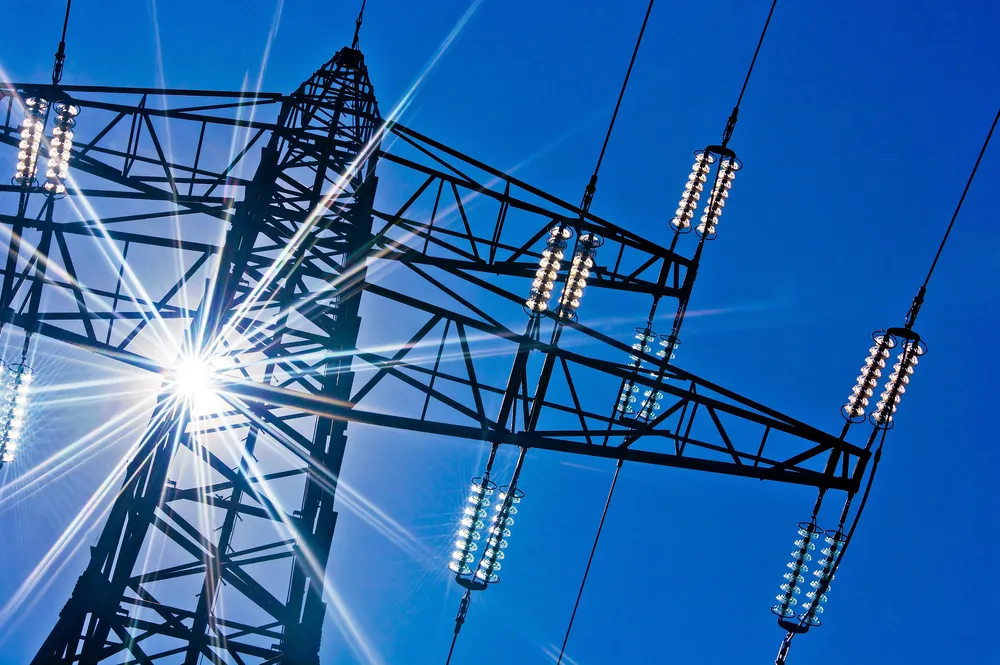 Pakistan approves imports of more electricity from Iran