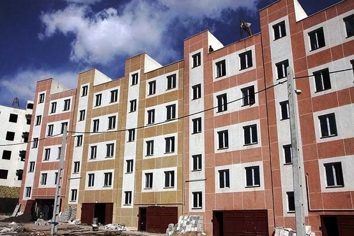 خبر خوش وزیر راه برای مستاجر‌ها/ تحویل ۱۰ هزار واحد مسکن تا پایان سال
