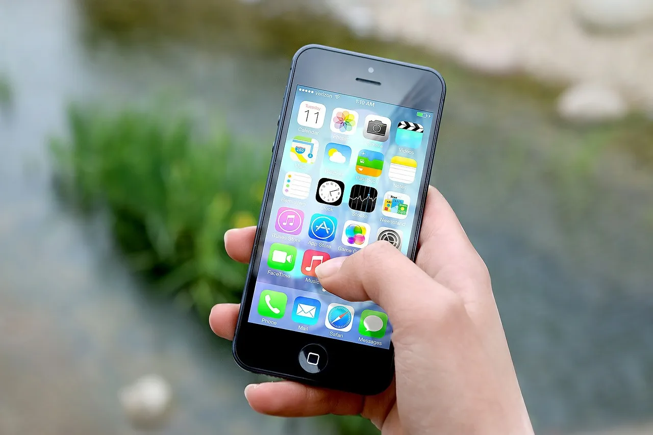 Apple Invests $200 Million in Gorilla Glass-Maker Corning