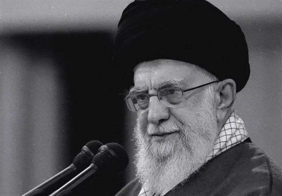 آماده‌سازی جایگاه پیکر رهبر شهید در مصلی + عکس