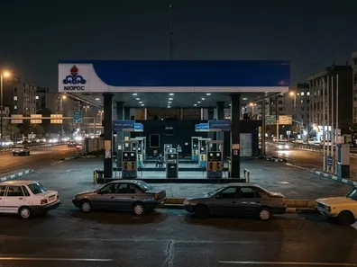خاموشی-نازل-های-بنزین-و-آغاز-سهمیه-بندی-پنهان-صف-ها-به-پایتخت-رسیدند