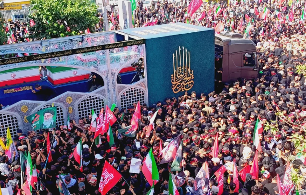 نحوه تشییع رهبر شهید در جمکران