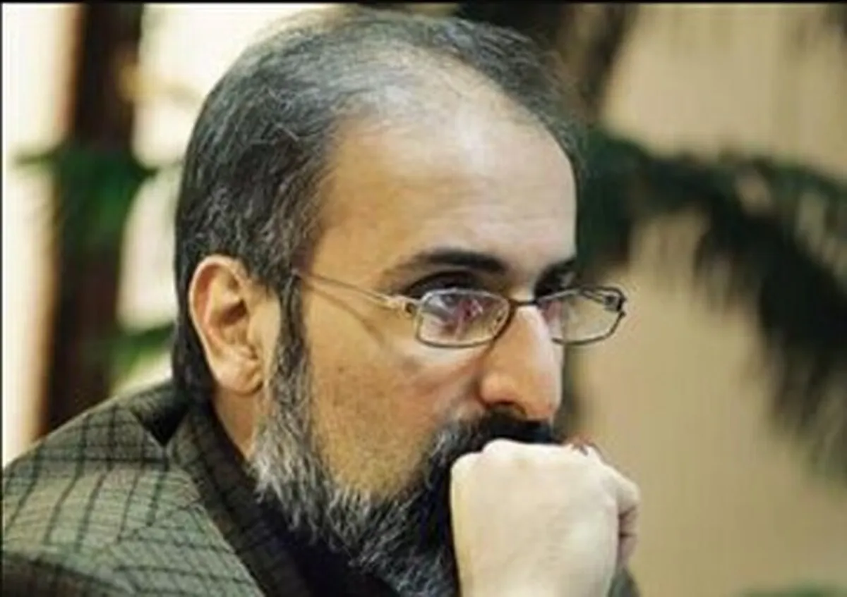 ۶ ماه حبس و شلاق برای مشاور سابق احمدی نژاد