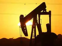 Oil Gains as US Shale Production Set to Fall Sharply