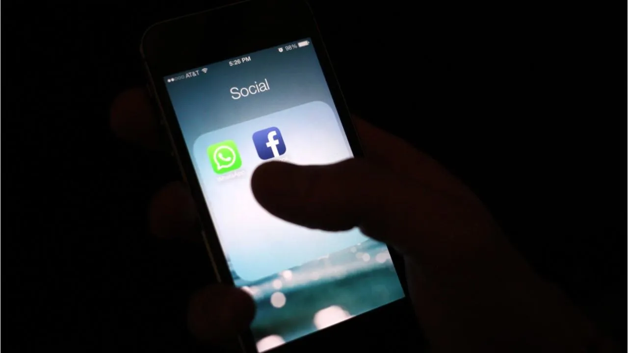 Three-quarters Facebook users as active or more since privacy scandal: Reuters/Ipsos poll