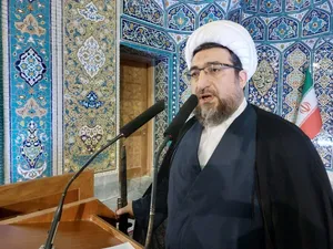 امام جمعه تبریز: مذاکره با آمریکا جای نگرانی دارد